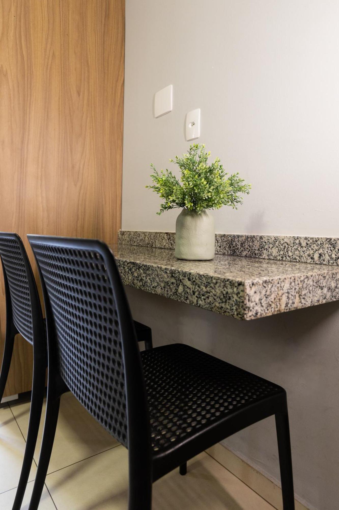 Apartamento Em Sao Joao Del Rei, Ao Lado Da Estacao Ferroviaria, Estacionamento E Ar Condicionado Extérieur photo